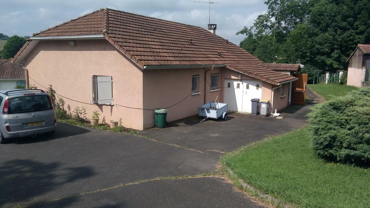 Grande Maison Sur 2000 M2 De Terrain Avec Un Studio Amenage Pour 2 Personnes2 Salies-de-Béarn Eksteriør bilde